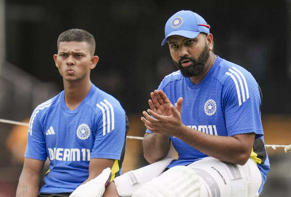 ‘Rohit Sharma is out of form’: Manjrekar questions ODI selection, says selectors should apologise to Jaiswal