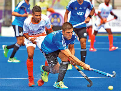 India pays the penalty in tournament opener