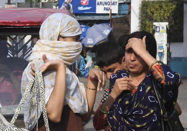 Prayagraj swelters at 44.5°C; experts warn of hot conditions for next 5 days