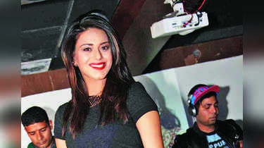 TV celebs embroiled in controversies