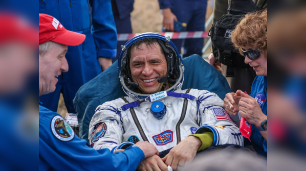 Astronaut Frank Rubio sets record