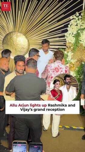 Allu Arjun Arrives At Rashmika Mandanna And Vijay Deverakonda Wedding Reception