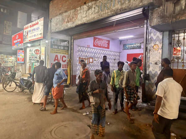 Tasmac bar near three schools in North Chennai still open despite CM’s order