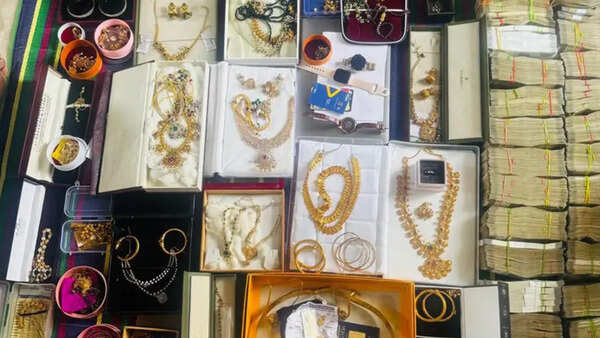 ACB raids Hyderabad water board GM’s properties, finds Rs 1.1cr cash, 2kg gold and assets linked to Rs 50cr empire