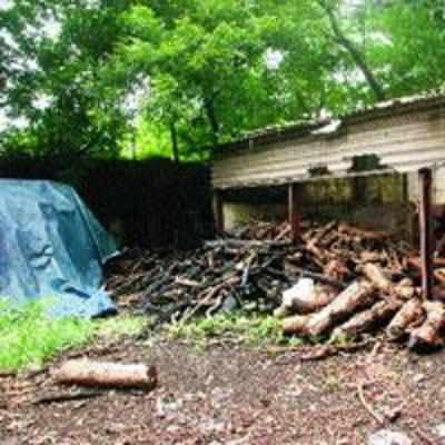 Lack of amenities at Belapur village crematorium irks kin of the deceased