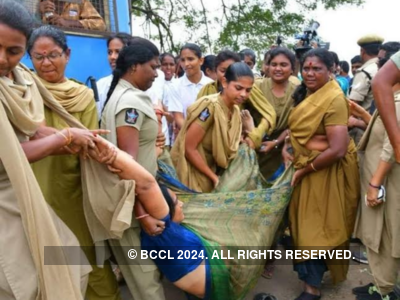 Andhra Pradesh: Cops cane charge Amaravati women on way to temple; NCW sends team to assess situation