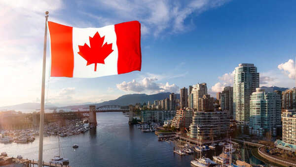 'Natural increase to hit zero': Immigration could soon drive 100% of Canada’s population growth, says expert