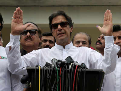 Pakistan elections: Imran Khan's party Pakistan Tehreek-e-Insaf leading in 73 seats, PML-N in 49