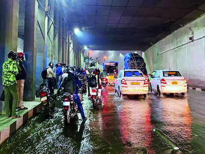 Underpasses are not rain shelters: Police