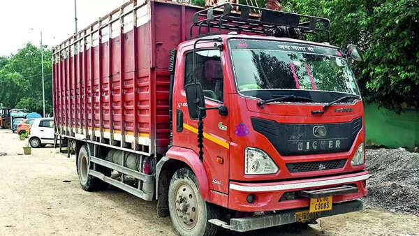 Delhi truck crash: Why city's nighttime roads are becoming racing tracks for reckless commercial vehicles