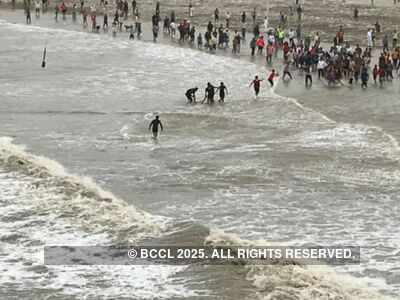 Two women drown off Juhu beach in Mumbai