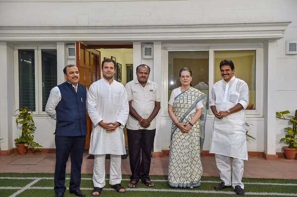 Congress to get deputy CM plus 21 berths, JD(S) 12 in Karnataka