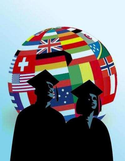 'US varsities register drop in Indian student applications'