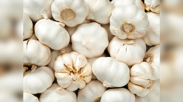 ​What are the benefits of consuming 1 garlic each day?