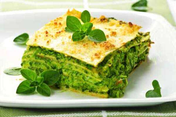 Recipe: Baked Noodles With Spinach, Yoghurt