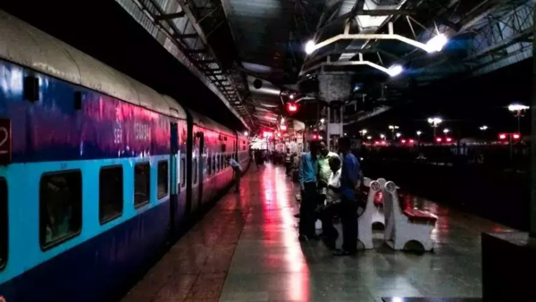Kolkata station gets Bangladesh visa info centre