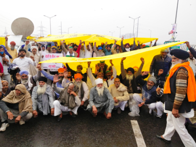 Central government doing politics over farmers' protest, alleges Shiv Sena