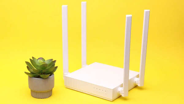 Struggling With Poor Internet Signal In Your Home? Try These WiFi Extenders
