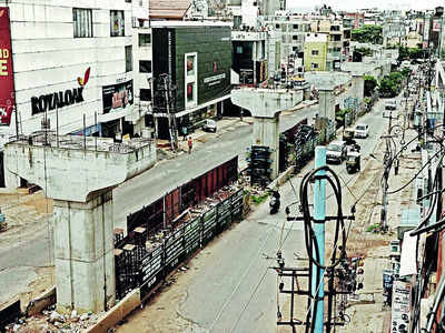 Flyover work stops, workers left in lurch