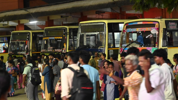 After waiting for hours, passengers hold protest at Singanallur bus stand in Coimbatore