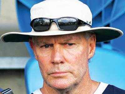 Greg Chappell to sell India team signed bat for charity