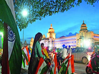 6 women panchayat chiefs from state at Delhi Independence Day fete