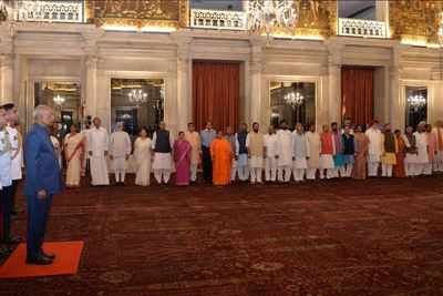 Lok Sabha elections results 2019 live updates: President Kovind hosts dinner for outgoing Cabinet