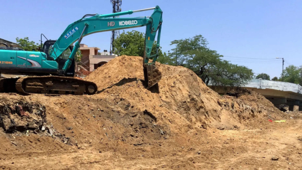 Bihar ASI hit by tractor ferrying illegally mined sand, badly hurt