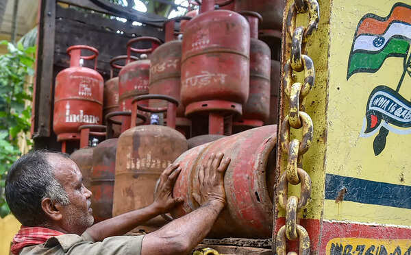 89 LPG empty cylinders found in Madhubani raids