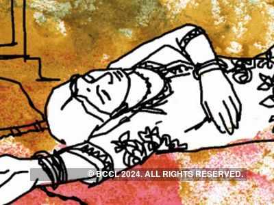 Hyderabad: Young woman murdered, nude body found under culvert