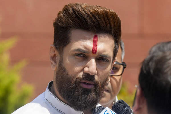 Chirag, opposition parties condemn police action