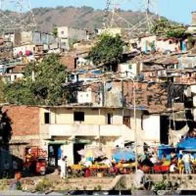 Tehsildar office serves eviction notice to city slum dwellers