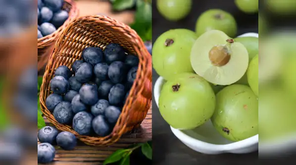 Berries (Blueberries, Strawberries, Amla)