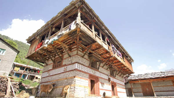 Why ancient Himalayan homes outlive flash floods