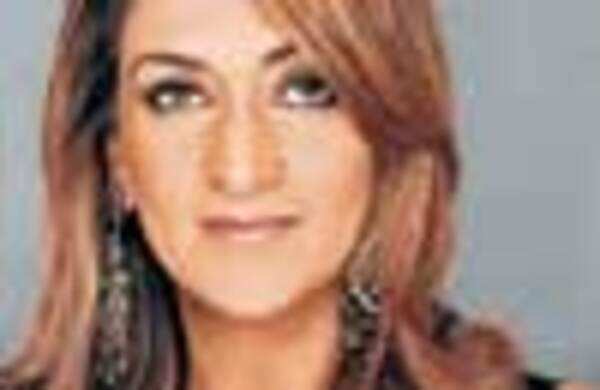 Is Simi Garewal's show gossipy?