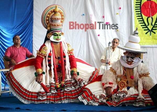 Bhopal artistes do their bit to support Kerala flood victims
