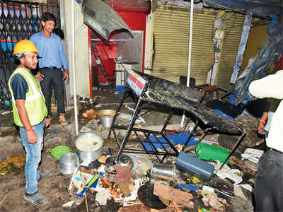 Cylinder blast at Andheri restaurant injures three