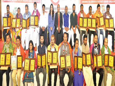 Vijay Karnataka honours the Real Achievers