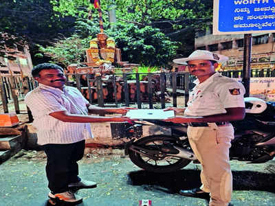 Traffic cop restores lost laptop