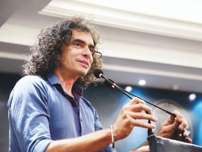 Imtiaz Ali meets Jammu and Kashmir Lieutenant Governor Manoj Sinha, plans to promote local talent to higher level