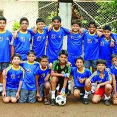 DAV-K'ghar claims U-14 boy's dist f'ball title