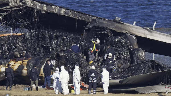 A Swedish teenager was on Japan Airlines Flight 516. Here is his story