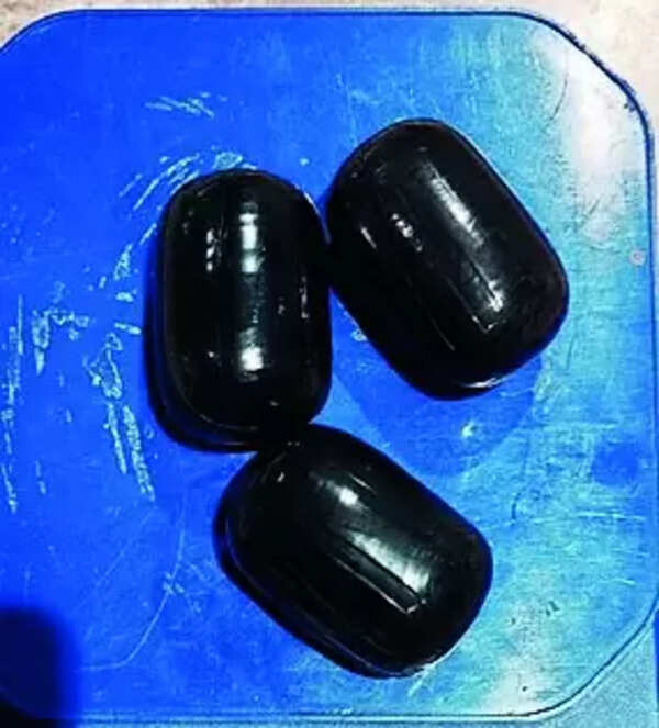 Gold paste worth 2.9 crore seized at KIA, 4 in custody
