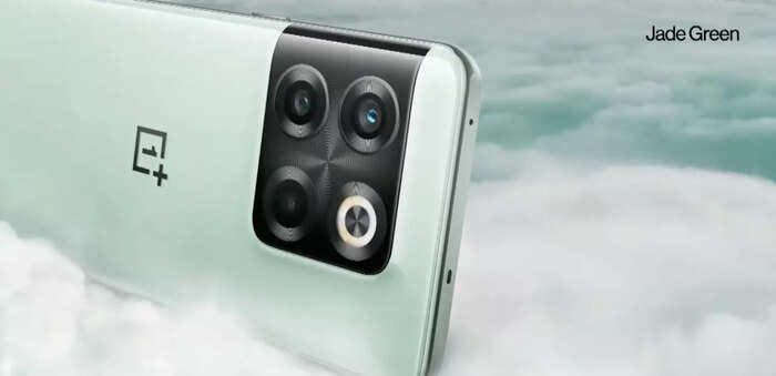 OnePlus 10T comes in two new colours Moonstone Black and Jade Green