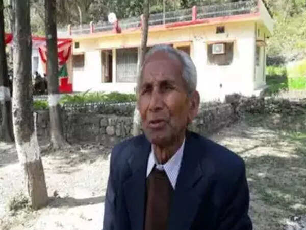 Pall of gloom in Yogi Adityanath’s village in Pauri Garhwal after his father’s death