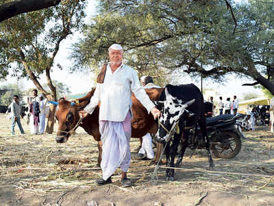 Farmers turn chowkidars