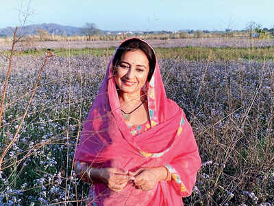 Divya Dutta returns to Mumbai just before shutdown even as the crew of her next remains stranded in Punjab