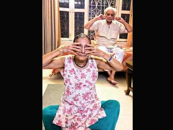 E-yoga, YouTube cardio: Confined to home, seniors going online to stay fit