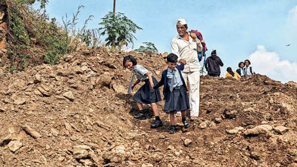 Pipeline dig forces 4-km detour on residents. This is the result