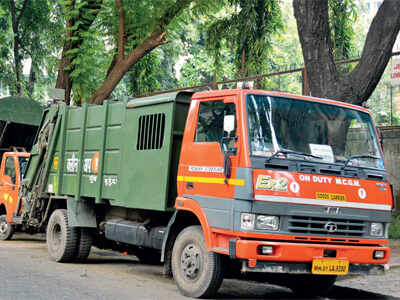 Garbage contractors who duped BMC are back in business